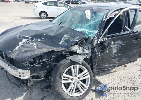 2013 Infiniti G37X z USA, uszkodzony, nr VIN JN1CV6AR2DM763928